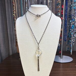 Chic Silver Necklace with Crystal Tassel